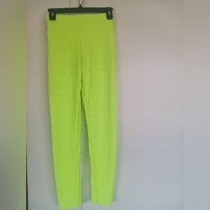 New scrunch butt neon green leggings